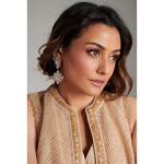 Namrata Shirodkar Instagram – Redefining neutrals with @taruntahiliani ✨

For @khannajewellerskj
Styled by @jukalker 
Outfit @taruntahiliani
Makeup @sandysartistry
Hair stylist @hairbyrajabali 
Photographer @vaishnavpraveen