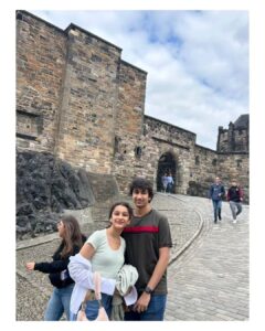 Namrata Shirodkar Instagram - A journey through time!! Exploring #EdinburghCastle... and its intricate architecture!! #Scotland 🏴󠁧󠁢󠁳󠁣󠁴󠁿🏰

@urstrulymahesh @gautamghattamaneni @sitaraghattamaneni