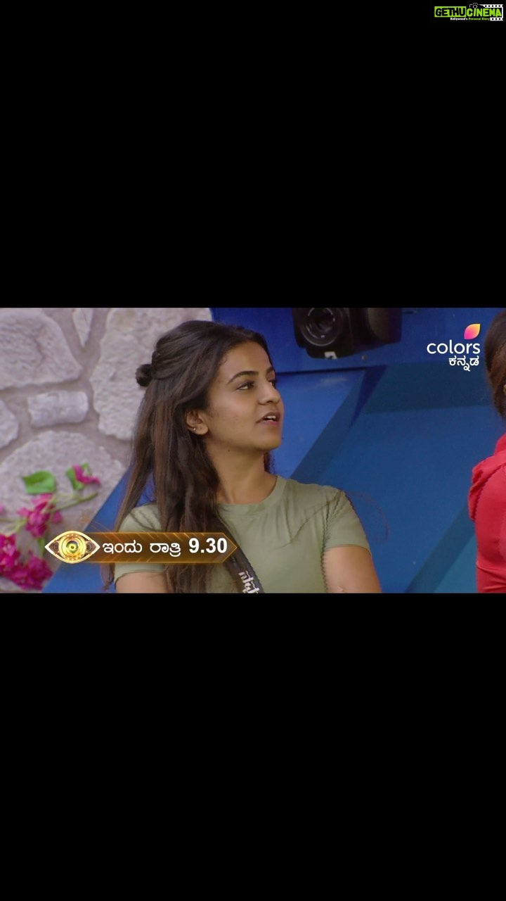 Namratha Gowda Instagram - ಇರೋದನ್ನ ಇದ್ದ ಹಾಗೆ ಹೇಳಿದರೆ ರಬ್ಬರ್ ತರ ಎಳಿತಾರೆ, ಫೇಕ್ ಅಂತ ನಾಮಿನೇಟ್ ಮಾಡ್ತಾರೆ. 🤣 ಹಾಗಿದ್ರೆ ವಿಷಯವನ್ನ ನೇರವಾಗಿ ಇದ್ದ ಹಾಗೆ ಹೇಳೋದೇ ತಪ್ಪಾ?? ನಿಮ್ಮ ಅಭಿಪ್ರಾಯವೇನು?? Namratha is playing her game and taking a stand for herself!! Let’s support her!! @colorskannadaofficial @officialjiocinema #bbk10 #biggboss #season10 #colorskannada #jiocinema #namrathagowda #relentkreationz