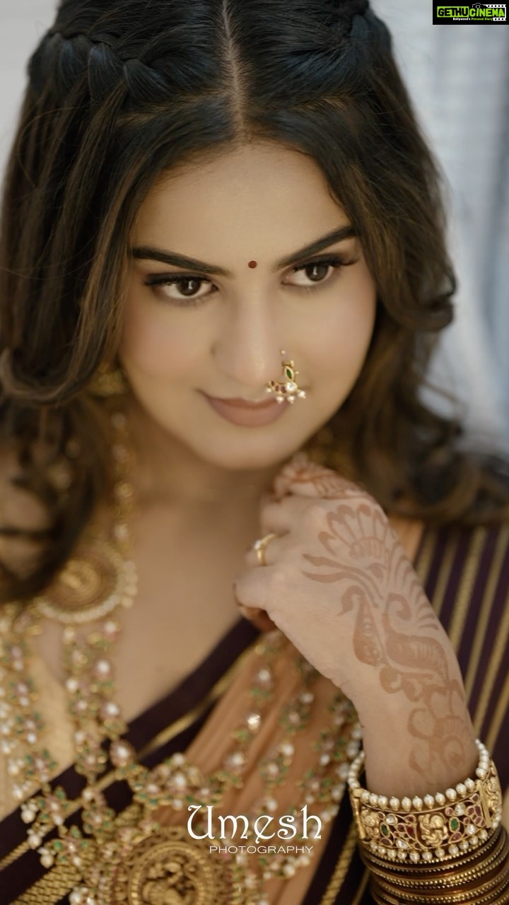 Namratha Gowda Instagram - ✨ Video: @umesh__photography___ Makeup and hair: @makeoversbyamitha_lekha Jewellry: @gajraj_jewellers