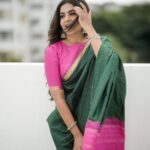 Namratha Gowda Instagram - ಸಂಜೆ ತಂಗಾಳಿ ತಂಪಾಗಿ ಬೀಸಿ, ಹೂವ ಕಂಪನ್ನು ಹಾದಿಗೆ ಹಾಸಿ, ತಂದಿದೆ ಹಿತವ ನಮಗಾಗಿ. PC: @umesh__photography___ Makeup and hair: @makeoversbyamitha_lekha Blouse: @likitha_suresh_ Jewellry: @thespatika