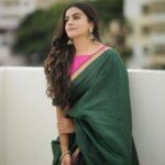 Namratha Gowda Instagram - ಸಂಜೆ ತಂಗಾಳಿ ತಂಪಾಗಿ ಬೀಸಿ, ಹೂವ ಕಂಪನ್ನು ಹಾದಿಗೆ ಹಾಸಿ, ತಂದಿದೆ ಹಿತವ ನಮಗಾಗಿ. PC: @umesh__photography___ Makeup and hair: @makeoversbyamitha_lekha Blouse: @likitha_suresh_ Jewellry: @thespatika