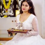 Namratha Gowda Instagram - ನಾಡಿನ ಸಮಸ್ತ ಜನತೆಗೆ ಗೌರಿ-ಗಣೇಶ ಹಬ್ಬದ ಹಾರ್ದಿಕ ಶುಭಾಶಯ. 🙏 Outfit: @likitha_suresh_