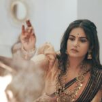 Namratha Gowda Instagram - 🙏 Makeup and hair: @makeoversbyamitha_lekha Jewellry: @gajraj_jewellers PC: @umesh__photography___