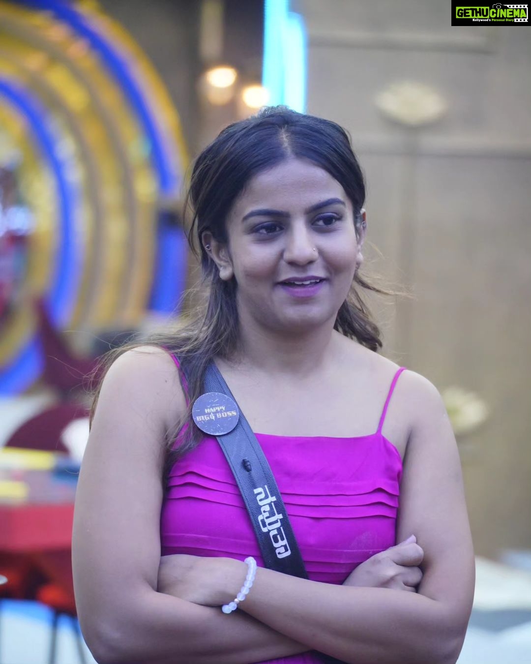 Namratha Gowda Instagram - ಹೇಗಿತ್ತು Birthday Prank? 🤣 ನಮ್ರತಾ ಅವರ ಹುಟ್ಟುಹಬ್ಬ ಯಾವಾಗ? Comment Below🥰 @colorskannadaofficial @officialjiocinema #bbk10 #biggboss #season10 #colorskannada #jiocinema #namrathagowda #relentkreationz