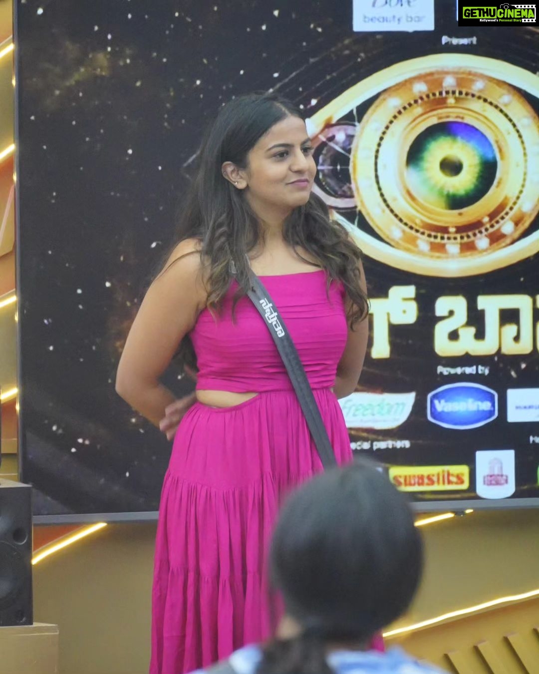 Namratha Gowda Instagram - ಹೇಗಿತ್ತು Birthday Prank? 🤣 ನಮ್ರತಾ ಅವರ ಹುಟ್ಟುಹಬ್ಬ ಯಾವಾಗ? Comment Below🥰 @colorskannadaofficial @officialjiocinema #bbk10 #biggboss #season10 #colorskannada #jiocinema #namrathagowda #relentkreationz