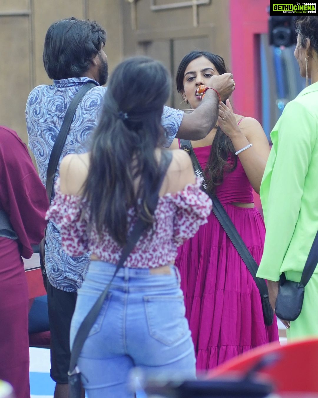 Namratha Gowda Instagram - ಹೇಗಿತ್ತು Birthday Prank? 🤣 ನಮ್ರತಾ ಅವರ ಹುಟ್ಟುಹಬ್ಬ ಯಾವಾಗ? Comment Below🥰 @colorskannadaofficial @officialjiocinema #bbk10 #biggboss #season10 #colorskannada #jiocinema #namrathagowda #relentkreationz