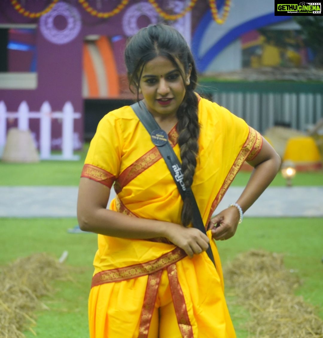 Namratha Gowda Instagram - ನನ್ನಿಂದ ಸಾಧ್ಯವೇ ? ಎಂಬ ಪ್ರೆಶ್ನೆಯನ್ನು ನಮ್ಮಿಂದ ಸಾಧ್ಯ ಮಾಡುವುದು ಯಶಸ್ಸಿನ ಮೊದಲ ಹೆಜ್ಜೆ !! Well played ನಮ್ರತಾ 💃 @colorskannadaofficial @officialjiocinema #bbk10 #colorskannada #jiocinema #biggboss #season10 #namratha #relentkreationz