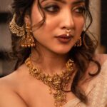 Nandana Varma Instagram - ✨ Photographer : @_shutter__bug Styling : @hiba_shana @z.styl.in.g Videography : @yedukrishnan._ Makeup : @_anish_makeup_artist Studio : @tinyturtle.media