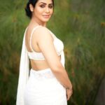 Nandini Rai Instagram - Making a statement in this crisp white saree 💪