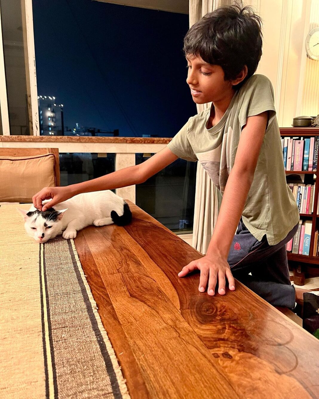 Nandita Das Instagram - What the day looks like - arranging books becomes reading time, then sushi making and playing with Ms. Miso. 1 hour job took 2 days but the stop overs were just as much fun as the final books that made it to the shelves.If you are wondering like me as to why are the books in a heap, I was told the the tall piles collapsed on each other! 🤦🏽‍♀️ we took out a big box of books for a community library for kids who may never have access to such wonderful reads. Pass forward should be a way of life for all of us. I need to do more.