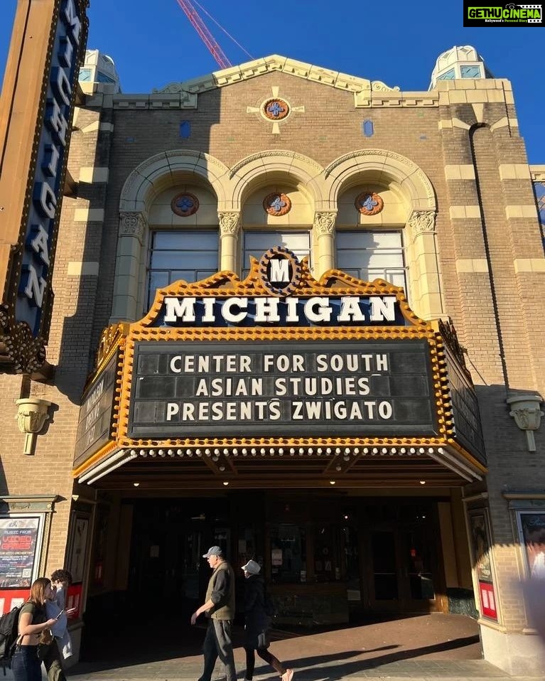 Nandita Das Instagram - While we impatiently wait for #Zwigato to release on an OTT, I am told that it touched many hearts when screened at the University of Michigan. They sent these photos. Looks good, in the day and at night! @uofmichigan @applausesocial @kapilsharma @shahanagoswami @sameern @gulpanag @swanandkirkire @sayanigupta