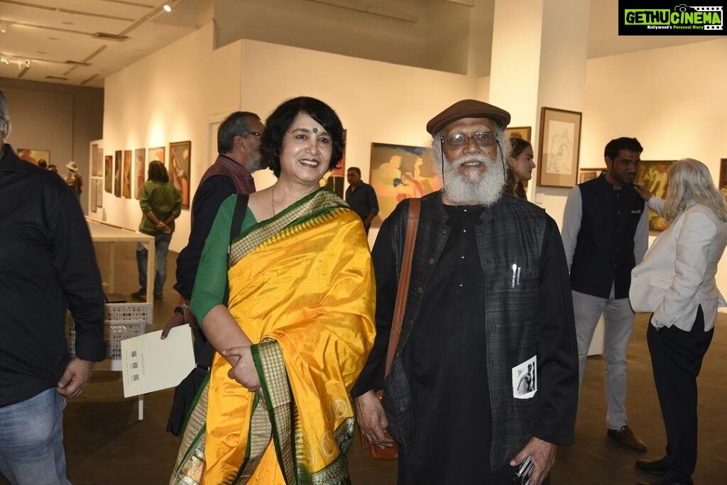 Nandita Das Instagram - The show opened to a packed and discerning crowd. It was a unique birthday for me! If in Delhi any time in the next two months, do see the exhibition @ngma_delhi. A glimpse of 60 years of an artist’s work. #jatindas