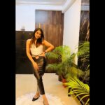 Natasha Doshi Instagram – Cheers to a new #ND year ๐ฅฐ
As I step into it, hereโs a few things I learnt last yearโฆ
1. Life is unpredictable, we donโt even know what will happen in the next 2 minutes, so make every moment count.
2. Impermanence is the beauty of life. So when things get hard, donโt be so hard on yourself, they always get better too. Be resilient & keep moving forward.
3. Own yourself completely. Your existence wants you to be authentically you.
4. Show up, be there for those who matter to you. More so when theyโre facing adversity.
5. Never give up. Like never ever.
Lastly, always a be a little kinder than necessary.
On that note, ending this rather long post. Haha.
Sending good vibes & light to all of you ๐ซถ๐ป
Much love,
ND โค๏ธ
.
.
.
.
#leoseason #augustbaby #leo #theactressdiary #natashadoshi #pearlsofwisdom #motivation #happybirthdaynatashadoshi #birthdaypost #lifequotes #mindset #photooftheday #photogram #grateful #allsmiles Mumbai, Maharashtra