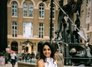 Natasha Doshi Instagram - Hola 🫶🏻 🎥 - @shutter.genie_photography . . . . #feelitreelit #instareels #theactressdiary #london #natashadoshi #londondiaries #happygirls #londonstyle #reels #smile #happy #
