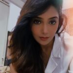 Natasha Doshi Instagram – That selfie generation 🤳🏻
Guilty as charged 😋
.
.
.
.
#theactressdiary #natashadoshi #selfie #shamelessselefie #happygirlsaretheprettiest #allsmiles #photooftheday #photogram #selfiegram #pretty #happy #beyourownmuse #instadailyphoto #explore #actor Mumbai, Maharashtra