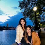 Natasha Doshi Instagram - Hello October! 💕 Happy birthday month to all my favourite humans ☺️🫶🏻 . . #RideOrDie #MainCrew #Love #AllSmiles #HappyHeart London, United Kingdom