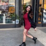 Natasha Doshi Instagram – Stepping into Monday like 💃🏻
🎥 – @shutter.genie_photography wonderful working with you ☺️
.
.
.
.
#monday #feelitreelit #instareels #theactressdiary #natashadoshi #london #fashion #outfitoftheday #whatiwore #styleinspiration #fashiongram #style #fashionista #keepitclassy #instafashion Covent Garden