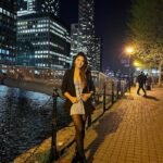 Natasha Doshi Instagram - Skipped to the good part 🖤☺️ . . . . #happygirlsaretheprettiest #allsmiles #theactressdiary #natashadoshi #london #travelgram #homeawayfromhome #lovethiscity #smile #photooftheday #photogram #lovelondon #england #outinlondon London, United Kingdom