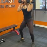 Natasha Doshi Instagram - Friday survivor with @natashadoshi Patner up you go I go 8mins 3 devil press 3 front squats 10mins amrap 8 hang power cleans 6 front rack back lunges @niceandeasyfitness #fitness #crossfit #reels #reelsinstagram #workout #workoutmotivation #friday #fridayvibes #fitfam #fitnessmotivation #fitnessaddict #fitnesslife Nice&Easy