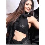 Natasha Doshi Instagram - The light was always you. Shine bright ☺️💫 #fridaymood #theactressdiary #indiangirls #saree #blacksaree #bts #shootlife #natashadoshi #happygirlsaretheprettiest #allsmiles #happyheart #shine