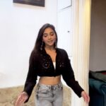 Natasha Doshi Instagram - A Monday message. Hope this helps 💕 Straight from my aorta 🫀 . . . . #iykyk #feelitreelit #instareels #happygirlsaretheprettiest #messageforyou #theactressdiary #natashadoshi #allsmiles #reelsinstagram #comedyreels #keepthechildinyoualive #mondaymood #monday Mumbai, Maharashtra