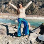 Natasha Doshi Instagram – Kothalarayadu’s releasing today! ☺️Dhanalakshmi is waiting to meet you, see you in the screens 🥰❤️
#telugucinema #tollywood #fridayrelease #kothalarayudu #mekasrikanth #theactressdiary #natashadoshi #allsmiles #photooftheday #instahappy #sikkim #bts #shoot North Sikkim
