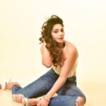 Natasha Doshi Instagram – She’s custom 🍯
📸 – @mayurshedgephotography
.
.
.
.
#prettywoman #theactressdiary #natashadoshi #happygirlsaretheprettiest #actor Mumbai, Maharashtra