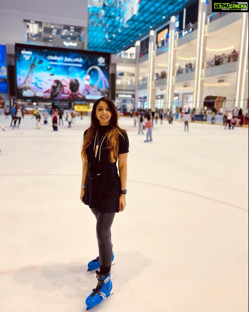Natasha Doshi Instagram - As the year ends, here’s reminiscing something I tried for the first time in my life, ice skating. Here’s aiming to try & experience many other things for the first time in the coming new year. Here’s to keep moving forward, opening new doors & doing new things. Here’s to trying. Trying is always enough ☺️🛼👯‍♀️ Ps - this was so much fun & falling on the rink really isn’t 🙊 Signing off 2021. See you on the other side. Have a safe one! 😷 Much love, ND ❤️ #iceskating #dubai #takemeback #dubaimall #skatergirl #theactressdiary #travelgram #natashadoshi #decemberdaily #allsmiles #happygirlsaretheprettiest #bye2021