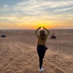 Natasha Doshi Instagram – Peace, love & desert dust 🦉❤️
#desertsafari #adventuretime #dubai #travelgram #natashadoshi #photooftheday #dubaidesert #loveandlight #sunset #dubailife #beingtouristy