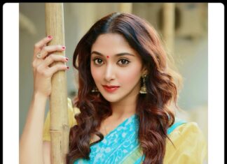 Natasha Doshi Instagram - Hridhayam Niranja Happy Kerala Piravi wishes to all the Mallu’s from this half Mallu girl 🥰❤️ 📸 - @mayurshedgephotography #keralapiravi #kerala #mixedbreedchild #theactressdiary #natashadoshi #mallugram #malayali #muchlove #beinghalfsouthindian