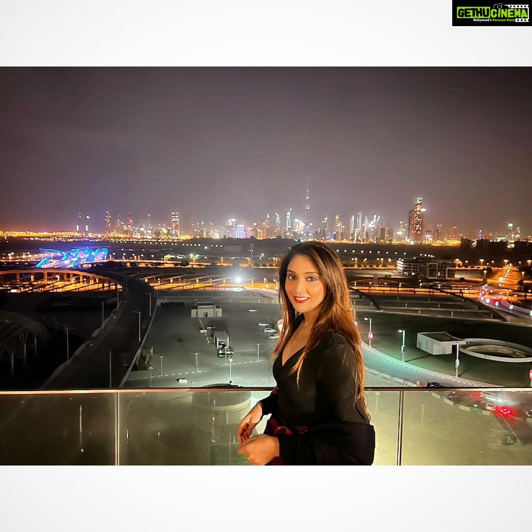 Natasha Doshi Instagram - I know nobody tells you this often enough, but you are rare. Never forget how rare you are 🐒⭐️❤️ #knowyourworth #wednesdaywisdom #pearlsofwisdom #drdoshi #theactressdiary #natashadoshi #dubai #takemeback #happyheart #moreselflove #beyourbestself #beyourownhero #