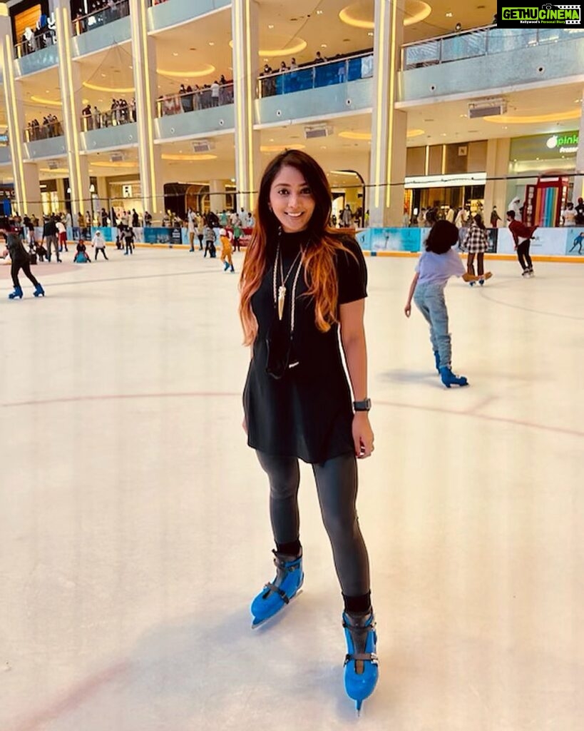 Natasha Doshi Instagram - As the year ends, here’s reminiscing something I tried for the first time in my life, ice skating. Here’s aiming to try & experience many other things for the first time in the coming new year. Here’s to keep moving forward, opening new doors & doing new things. Here’s to trying. Trying is always enough ☺️🛼👯‍♀️ Ps - this was so much fun & falling on the rink really isn’t 🙊 Signing off 2021. See you on the other side. Have a safe one! 😷 Much love, ND ❤️ #iceskating #dubai #takemeback #dubaimall #skatergirl #theactressdiary #travelgram #natashadoshi #decemberdaily #allsmiles #happygirlsaretheprettiest #bye2021