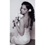 Natasha Doshi Instagram - If life were predictable, it would cease to be life na? And without any flavour 💭 #WednesdayMusings 👩🏻‍⚕️ . . . . #theactressdiary #natashadoshi #blackandwhitephotography #photoshoot #wednesdaywisdom #photogram #photooftheday Mumbai, Maharashtra