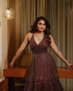 Natasha Doshi Instagram - #Lategram : Snippets from this magical day 💍🧿
.
.
.
.
#engagement #natashadoshi #inmyelement #allsmiles #bridetobe #happygirlsaretheprettiest