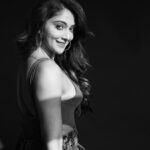 Natasha Doshi Instagram - Hi boo, I put a spell on you with my smile 👻 📸 - @janisagar . . . . #halloweenfeels #photoshoot #blackandwhitephotography #theactressdiary #natashadoshi #smile #photooftheday #halloweenmood #booo Mumbai, Maharashtra