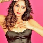 Natasha Doshi Instagram - But like the sun, know you know I find my way back round 💕✨ Location - @backstage_mumbai 📸 - @mayurshedgephotography Hair - @nikitajha_nj . . . . #theactressdiary #musings #natashadoshi #photogram #photooftheday #photoshoot #closeup #actor #instadaily #happy #portraitphotography #actorslife #inthestudio Mumbai, Maharashtra