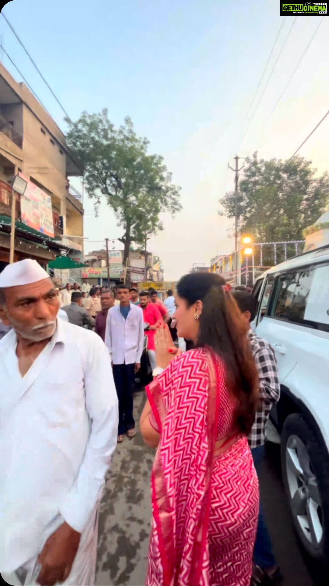 Navaneet Kaur Instagram - नवरात्रीच्या हार्दिक शुभेच्छा..