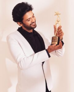 Naveen Instagram - BEST ACTOR AWARD. SIIMA AWARDS. Enjoy the show on @geminitv today. Thank you for all the love ❤️ #JathiRatnalu