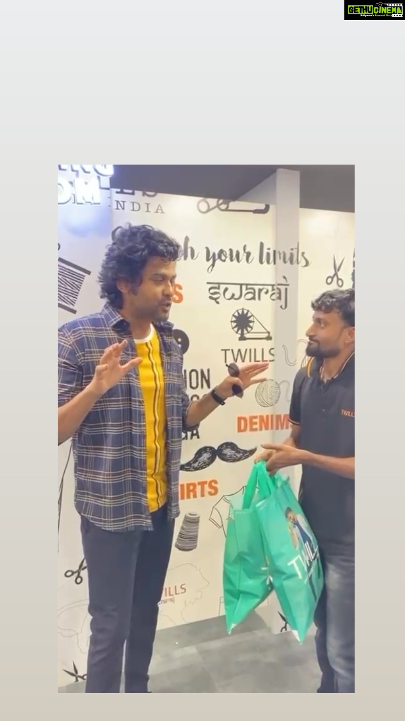 Naveen - 332.3K Likes - My mom loves promotions. She says it’s the only time she sees me change outfits
@twillsofficial
#ShowYourTwillsPower