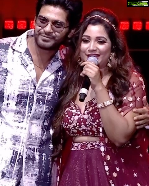 Naveen - 126K Likes - My fav moment on stage with the legendary @shreyaghoshal . Thank you for coming to Hyderabad and mesmerizing us with your songs . What a magical night it was ❤️ Honoured to have witnessed her magic. This is just two professional singers hanging out on stage :p #shreyaghoshal #shreyaghoshalliveinconcert #MissShettyMrPolishetty