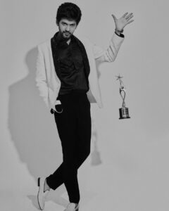 Naveen Instagram - Believe . Hustle . Love ❤️#BestActorAward #siima #jathiratnalu