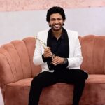 Naveen Instagram - We have the “Youth sensation” @naveen.polishetty with his Critics Best Actor award rocking with his vibe on the SIIMA awards night. #siima2022 . . #wolf777siimaweekend #wolf777siima