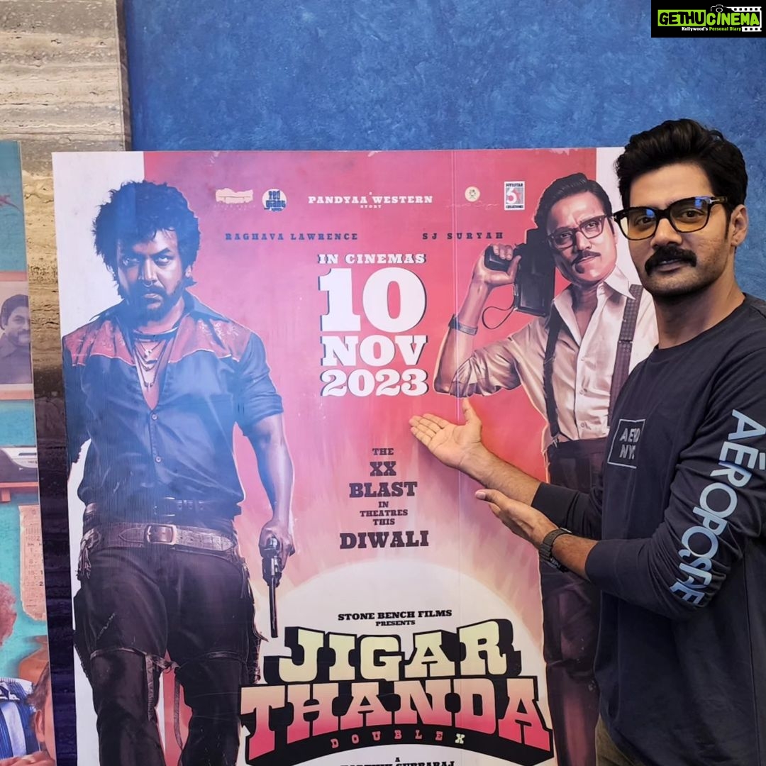 Naveen Chandra Instagram - A KARTHIK SUBBARAJ PADAM #jigarthandadoublex this Diwali 🔥🔥🔥 @arsali461