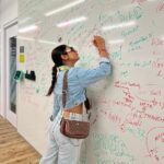 Nayani Pavani Instagram - Whats in my mind ? Swipe 🤭 #ICC #meta #tamadamedia Meta