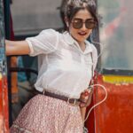 Nayani Pavani Instagram - have moments where miss my old self. But I think anyone can get caught up in what we used to have But at the same time, we can choose to focus on the beauty of now ❤️‍🩹 Bag : @zoukonline Shot by @whoisbala