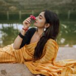 Nayani Pavani Instagram - You can't depend on your eyes when your imagination is out of focus .