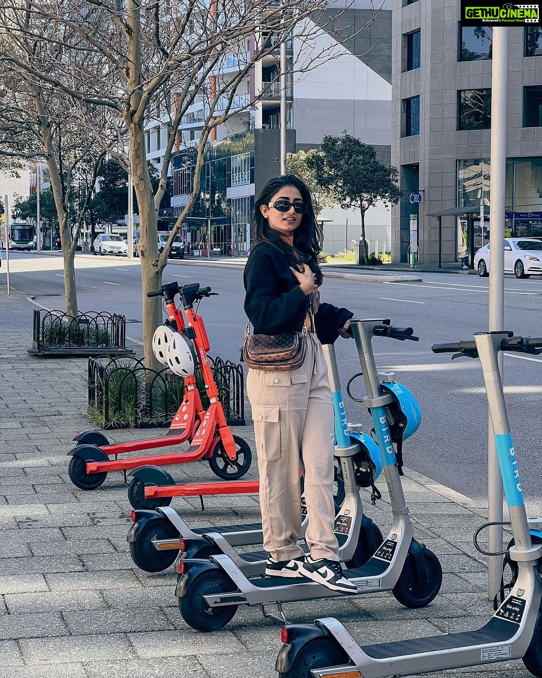 Nayani Pavani Instagram - Today is going to be one of my most memorable day in my life 🥹🫶. Never imagined me hosting a show in international but its happening today im hosting a show today in Perth Australia 🧿. So many emotions running in me right now . Nervousness, happiness, exitement , overwhelmed soo many which i can’t put into words . One thing i need is your blessings and power 🥺. This is all i can say that “What’s happening in my life is nothing without you all “ Thankyou soo much for your constant love towards me 😭 Love you all sooo freaking much ❤️🔥 Perth, Western Australia