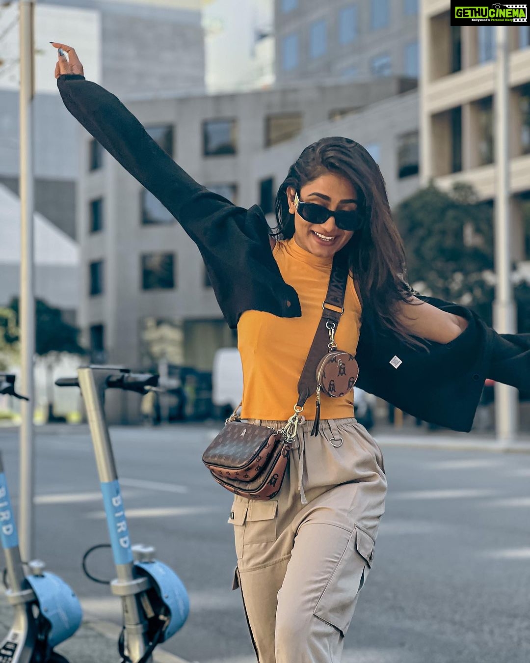 Nayani Pavani Instagram - Today is going to be one of my most memorable day in my life 🥹🫶. Never imagined me hosting a show in international but its happening today im hosting a show today in Perth Australia 🧿. So many emotions running in me right now . Nervousness, happiness, exitement , overwhelmed soo many which i can’t put into words . One thing i need is your blessings and power 🥺. This is all i can say that “What’s happening in my life is nothing without you all “ Thankyou soo much for your constant love towards me 😭 Love you all sooo freaking much ❤️🔥 Perth, Western Australia
