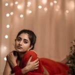 Nayani Pavani Instagram - నిదరే కల అయినది..కలయే నిజమైనది.. బతకే జత అయినది..జతయే అతనన్నది.. మనసేమో ఆగదు..క్షణమైనా తోచదు.. మొదలాయే కథే ఇలా.. 📸: @mr_may_photography